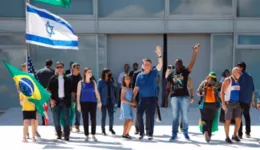 Imagem ilustrativa da notícia Comunidade judaica brasileira reage a uso da bandeira de Israel em atos
antidemocráticos