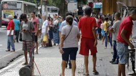 Orientação é que as pessoas saiam de casa apenas se necessário.