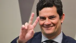 O ex-juiz aceitaria a demissão e ficaria no cargo se indicar o substituto para o cargo de diretor da Polícia Federal.