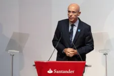Imagem ilustrativa da notícia Presidente do Santander anuncia exames em funcionários para que voltem ao trabalho