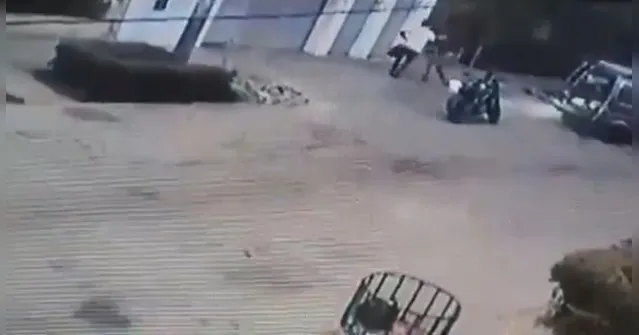 Imagem ilustrativa da notícia Médico da "linha de frente" é baleado durante assalto a caminho do trabalho