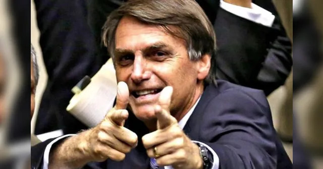 Imagem ilustrativa da notícia "Quero o povo armado, senão um filho da p** impõe ditadura", afirmou Bolsonaro em video