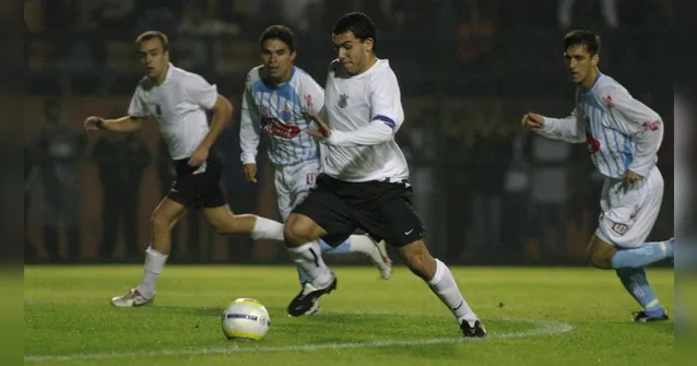 Imagem ilustrativa da notícia Tevez pode voltar a defender o Corinthians, diz TV