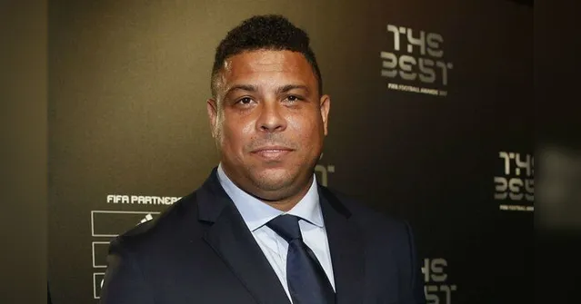 Imagem ilustrativa da notícia Jogador relembra ônibus repleto de mulheres em festa de Ronaldo