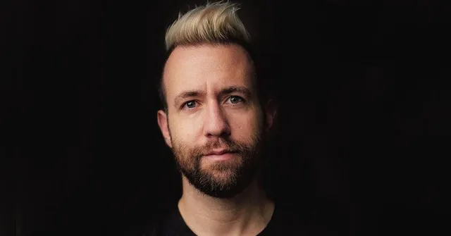 Imagem ilustrativa da notícia Famoso cantor gospel diz que não acredita mais em Deus