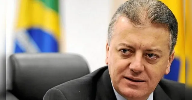 Imagem ilustrativa da notícia Ex-presidente da Petrobras é condenado por corrupção 