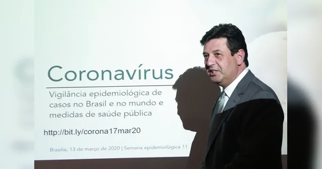 Imagem ilustrativa da notícia Limparam até
as minhas gavetas, diz Mandetta ao anunciar permanência na Saúde