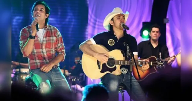 Imagem ilustrativa da notícia Durante live, cantor sertanejo é cobrado por dever pensão