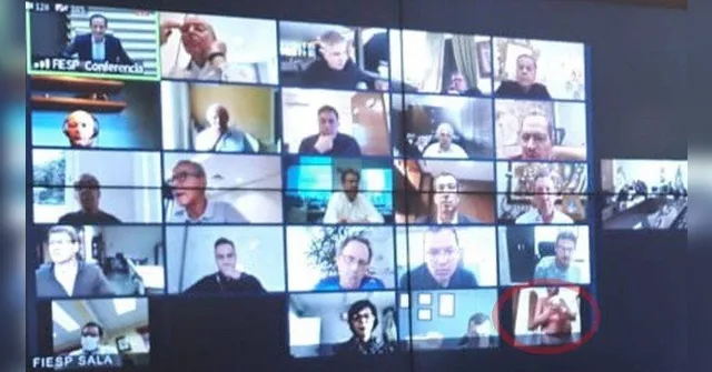 Imagem ilustrativa da notícia Empresário aparece tomando banho nu em videoconferência com Bolsonaro
