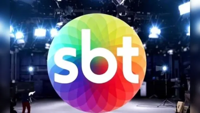 Imagem ilustrativa da notícia Apresentador do SBT é acusado de calote após contratar designer 