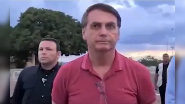 Imagem ilustrativa da notícia Sem citar nomes, Bolsonaro ameaça demitir 'estrelas'; veja vídeo!