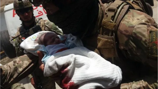 Imagem ilustrativa da notícia Ataque terrorista em maternidade mata dois bebês e 12 mães