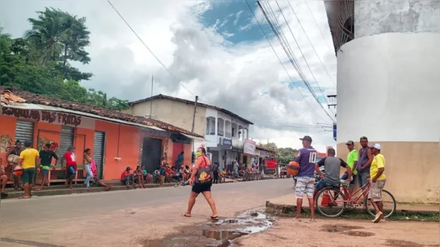 Imagem ilustrativa da notícia Busca pelos 600 reais causa tumulto e lotérica pode fechar no Pará