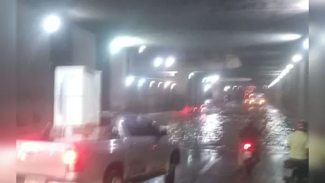 Imagem ilustrativa da notícia Chuva forte alaga túnel do Entroncamento e causa transtornos a motoristas