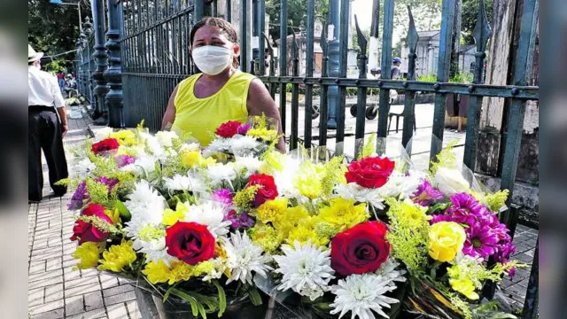 Imagem ilustrativa da notícia Vendas de flores devem cair para o Dia das Mães nos cemitérios