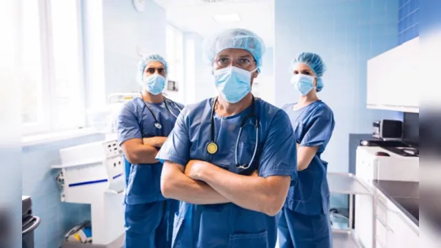Imagem ilustrativa da notícia Brasil já perdeu mais profissionais de enfermagem para coronavírus do que Itália e Espanha 