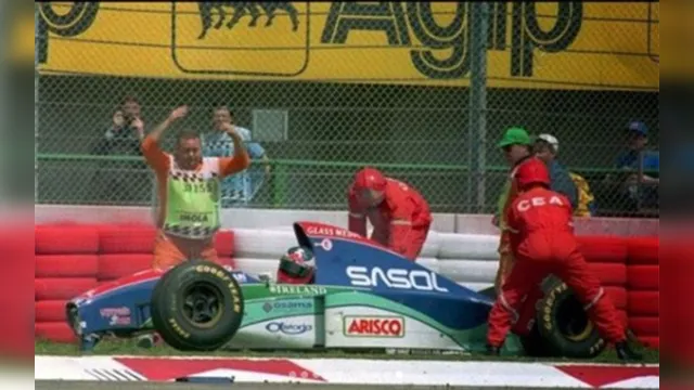 Imagem ilustrativa da notícia Rubens Barrichello relembra forte acidente em Ímola na web