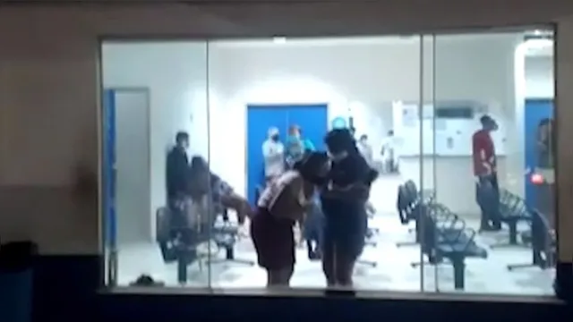 Imagem ilustrativa da notícia Vídeo mostra desespero de pacientes sem atendimento na UPA de Icoaraci
