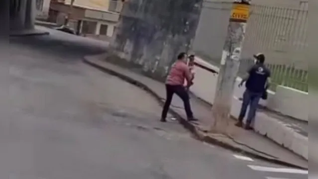 Imagem ilustrativa da notícia Cinegrafista da Globo é agredido por empresário; veja o vídeo 