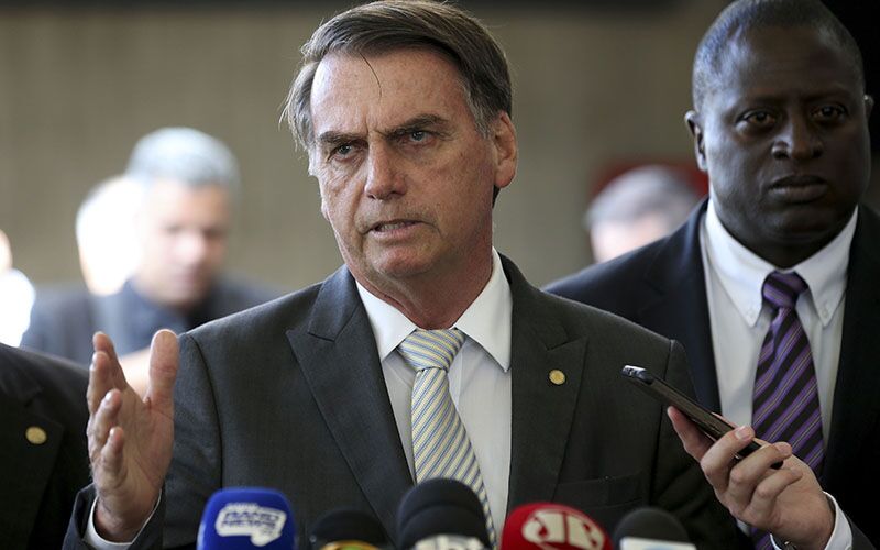 'Jamais Eu Entregaria Um Telefone Meu', Diz Bolsonaro Após Despacho De ...