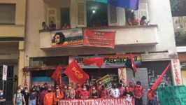 O projeto abriga cerca de 80 pessoas.