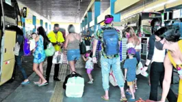 De carro, ônibus ou por embarcações, milhares de pessoas deixaram a capital paraense ontem com destino aos mais diversos balneários do Estado, no terceiro final de semana de julho, mesmo em meio a pandemia