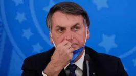 O percentual de brasileiros que avalia o governo Bolsonaro de maneira negativa oscilou para baixo, a 46%. 