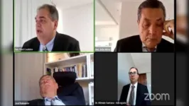 Imagem ilustrativa da notícia Procurador é flagrado dormindo durante sessão. Veja o vídeo!