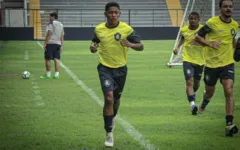 Jogador está com passe livre desde fevereiro.