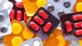 Imagem ilustrativa da notícia Fiocruz faz parceria com GSK para produzir medicamentos contra HIV  