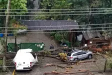 Imagem ilustrativa da notícia Vídeos mostram força de ciclone que atingiu Sul do Brasil