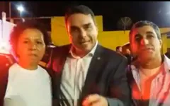 Imagem ilustrativa da notícia Ex-funcionária fantasma de Bolsonaro lança candidatura