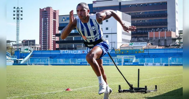 Imagem ilustrativa da notícia Deivid Souza quer manter a meta de mais gol e pique no Parazão