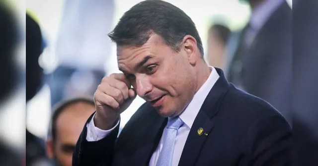 Imagem ilustrativa da notícia Flávio é intimado a depor sobre esquema de 'rachadinha' na semana que vem