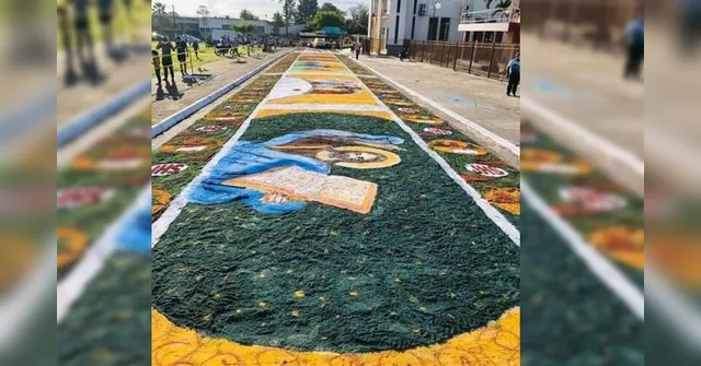 Imagem ilustrativa da notícia Capanema celebra tradicional programação de Corpus Christi com tapete simbólico 
