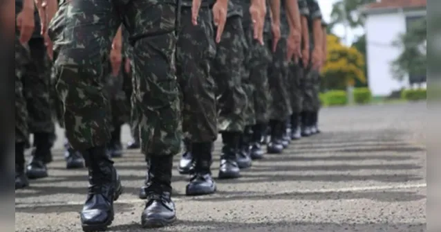 Imagem ilustrativa da notícia Sargento usa estilete para 'marcar expediente' em braço de soldado e acaba preso