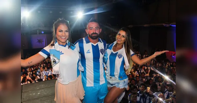 Imagem ilustrativa da notícia 'Bicolor' é a pivô de separação de Mayra Cardi e Arthur Aguiar