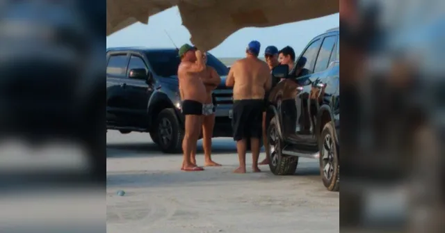 Imagem ilustrativa da notícia Zenaldo é flagrado em praia sem manter distanciamento e sem usar máscara