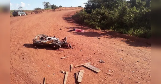 Imagem ilustrativa da notícia Motociclista morre após colidir com caminhão em estrada paraense