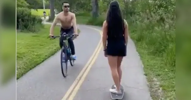 Imagem ilustrativa da notícia Ciclista é preso depois de cuspir e ofender mulher asiática; veja o vídeo
