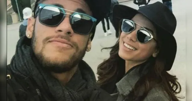Imagem ilustrativa da notícia Anitta aproveita férias para visitar Neymar em Paris