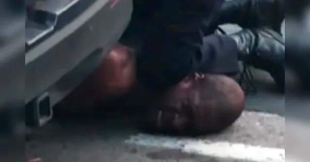 Imagem ilustrativa da notícia Morte de homem preto em abordagem policial causa revolta nos EUA 