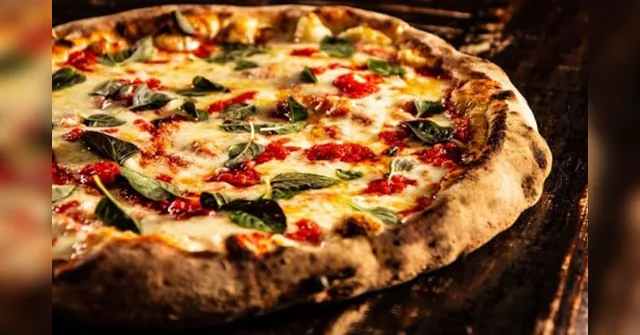 Imagem ilustrativa da notícia Homem está há 9 anos recebendo pizzas que nunca pediu: "Quero que isto acabe"