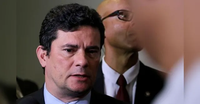 Imagem ilustrativa da notícia Moro diz que ouviu no Planalto que "soltura de Lula era boa" para Bolsonaro
