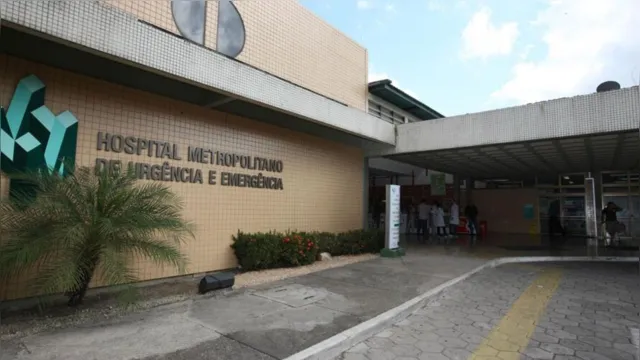 Imagem ilustrativa da notícia Hospital Metropolitano abre vagas para médicos, enfermeiros, técnicos em enfermagem entre outros cargos