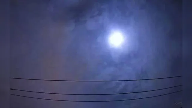 Imagem ilustrativa da notícia Vídeo: bola de fogo explode no céu de Tóquio