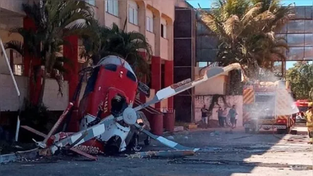 Imagem ilustrativa da notícia Vídeo: helicóptero de resgate do Corpo de Bombeiros cai no DF 