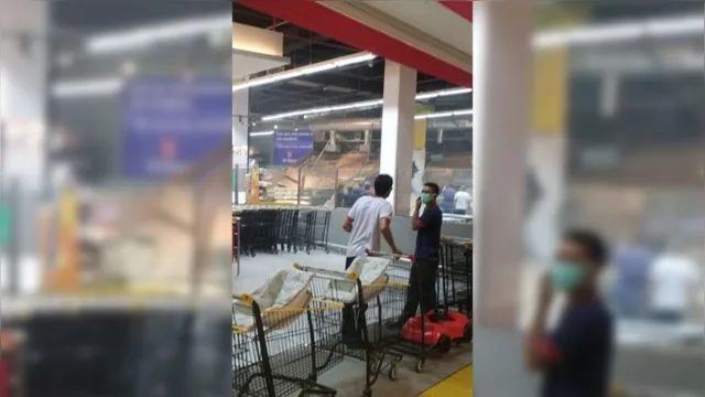 Imagem ilustrativa da notícia Forro de supermercado desaba dentro de shopping na Grande Belém