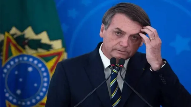 Imagem ilustrativa da notícia Maioria dos brasileiros considera Bolsonaro pouco inteligente, aponta Datafolha