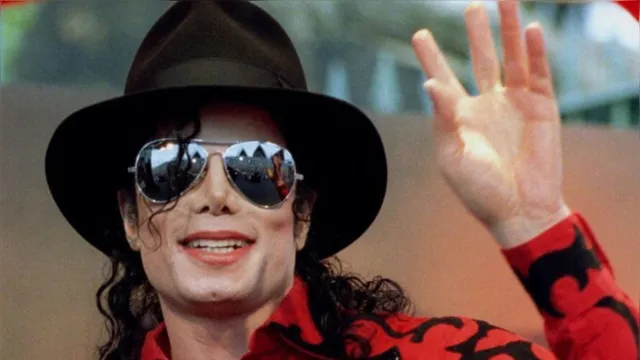 Imagem ilustrativa da notícia Chocante! Livro revela detalhes do corpo de Michael Jackson 